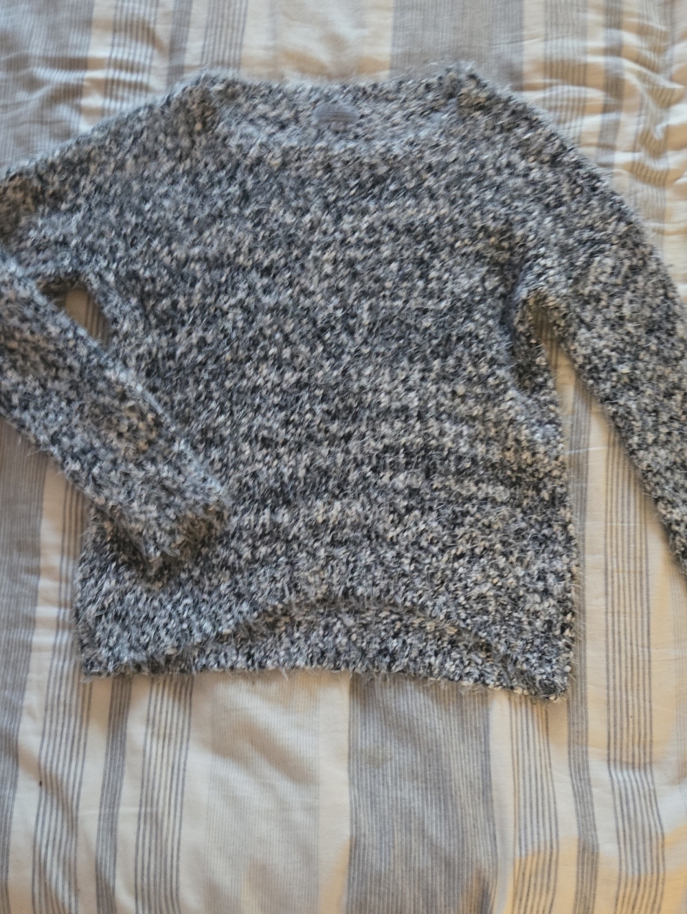 Joseph A Black & White Marled Fuzzy Crew Sweater